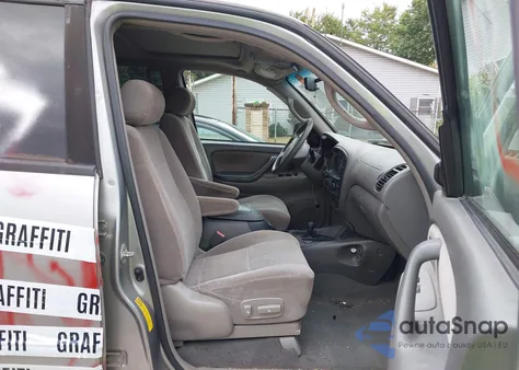 2003 Toyota Sequoia Sr5 V8 from USA, damaged, VIN 5TDBT44A23S190864